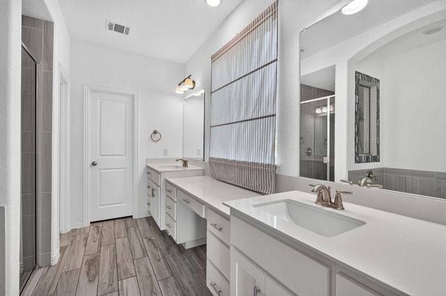 7817 Turnback Ledge TRL, Lago Vista, TX 78645