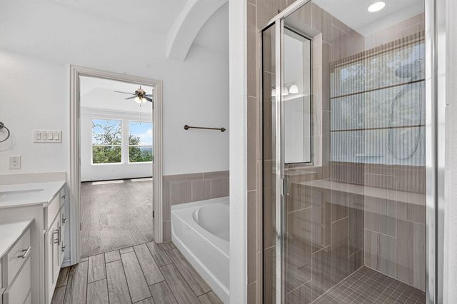 7817 Turnback Ledge TRL, Lago Vista, TX 78645