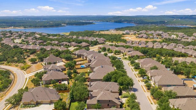7817 Turnback Ledge TRL, Lago Vista, TX 78645