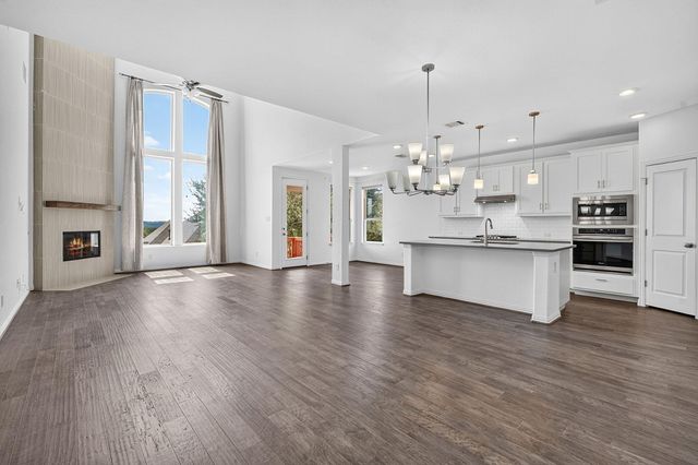 7817 Turnback Ledge TRL, Lago Vista, TX 78645