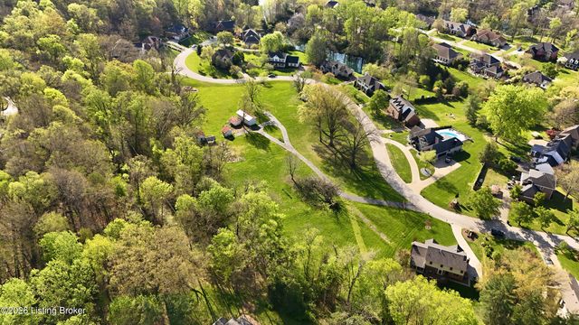 8001 Rock Hill Rd, Prospect, KY 40059