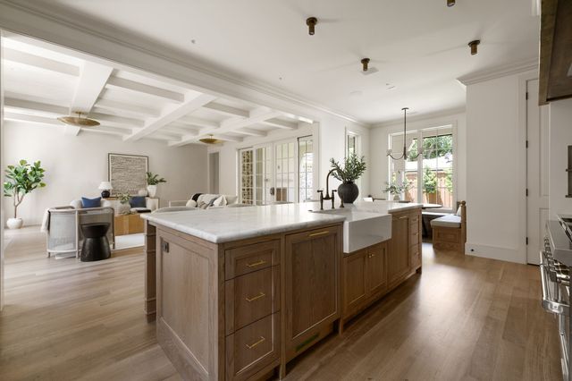 6526 Woodland Drive, Dallas, TX 75225