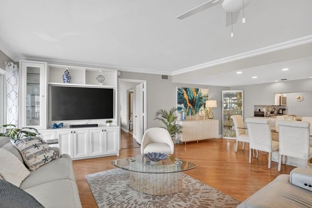 1537 E Hillsboro Boulevard 241, Deerfield Beach, FL 33441