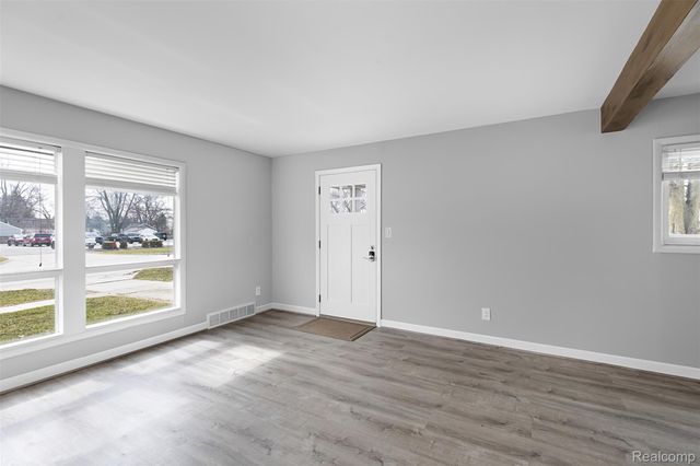 251 E 14 Mile Road, Birmingham, MI 48009