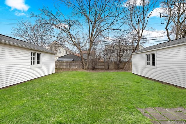 251 E 14 Mile Road, Birmingham, MI 48009