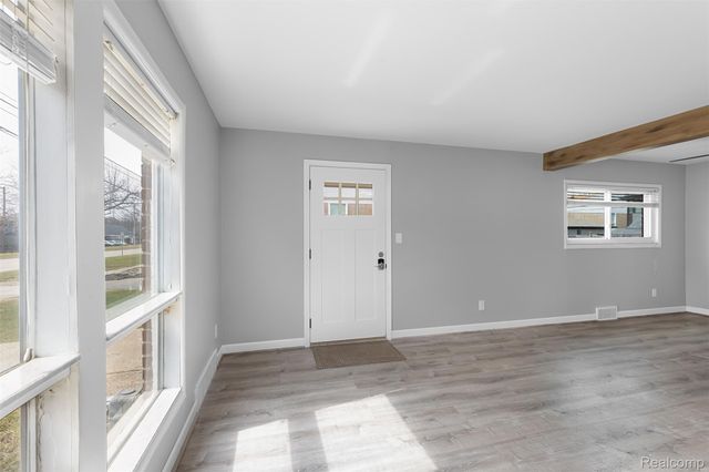 251 E 14 Mile Road, Birmingham, MI 48009