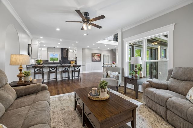 8838 Byrums Chapel Rd, Portland, TN 37148