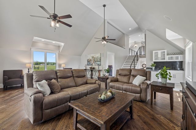 8838 Byrums Chapel Rd, Portland, TN 37148