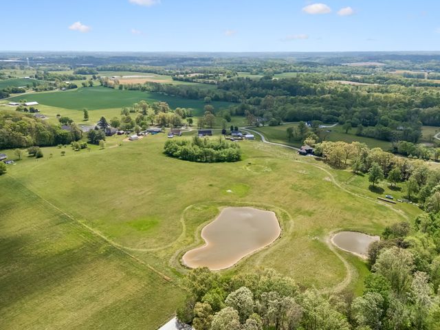 8838 Byrums Chapel Rd, Portland, TN 37148