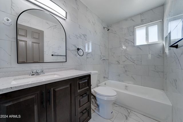 17842 N 43Rd Street, Phoenix, AZ 85032