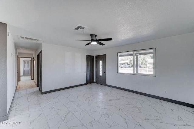 17842 N 43Rd Street, Phoenix, AZ 85032