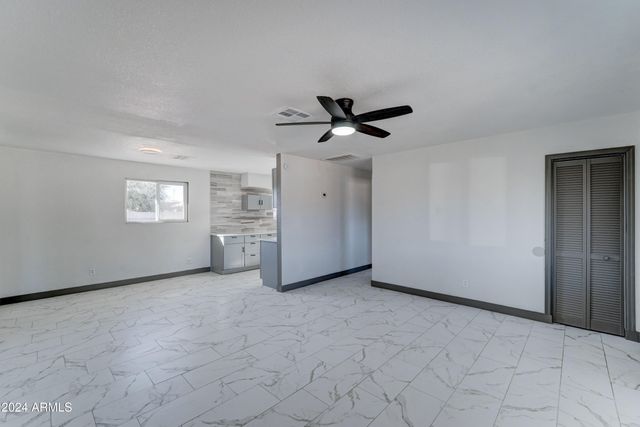 17842 N 43Rd Street, Phoenix, AZ 85032