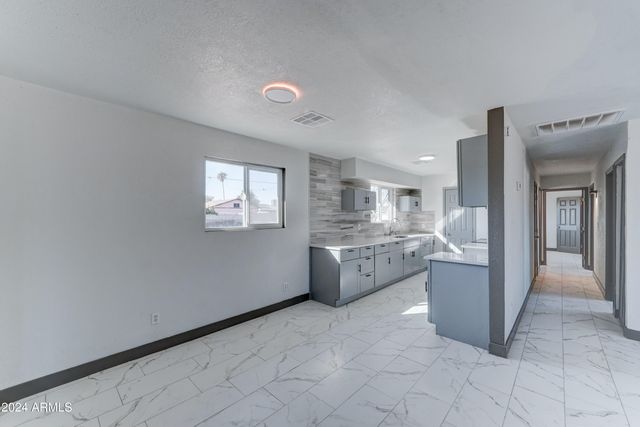 17842 N 43Rd Street, Phoenix, AZ 85032