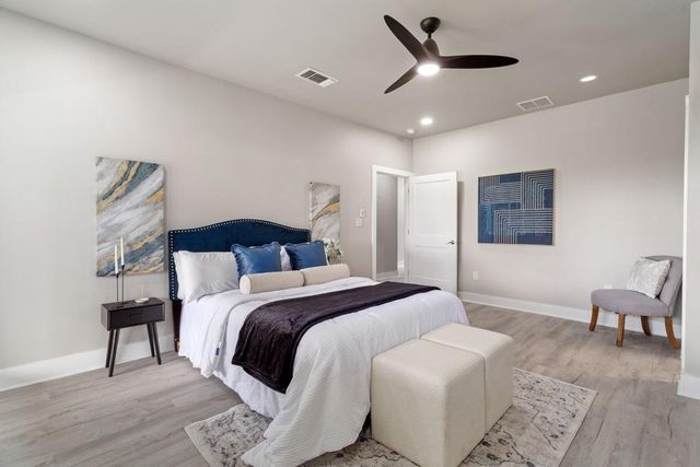 10 Honeysuckle LN, Wimberley, TX 78676