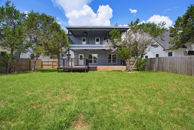 10 Honeysuckle LN, Wimberley, TX 78676