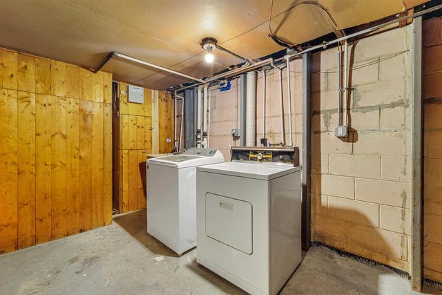 4411 W Custer AVENUE, Milwaukee, WI 53218