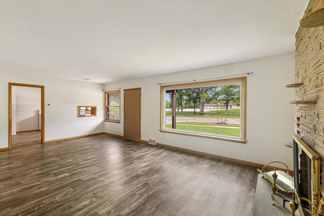 4411 W Custer AVENUE, Milwaukee, WI 53218