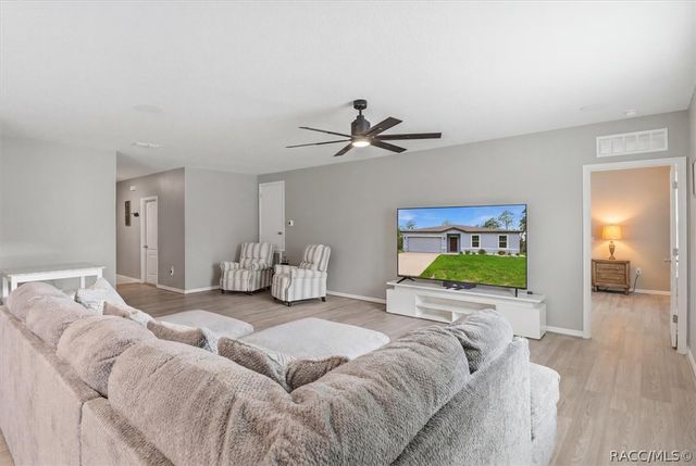 16125 Magpie Road, Weeki Wachee, FL 34614