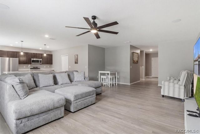 16125 Magpie Road, Weeki Wachee, FL 34614