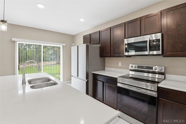 16125 Magpie Road, Weeki Wachee, FL 34614