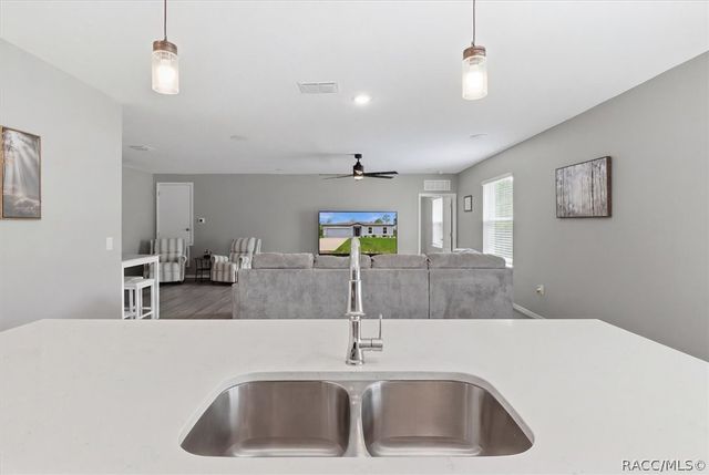 16125 Magpie Road, Weeki Wachee, FL 34614