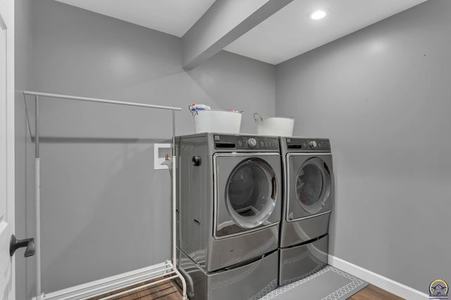 8244 SW Indian Hills RD, Auburn, KS 66402