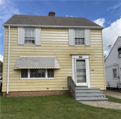 5199 Arch Street, Maple Heights, OH 44137