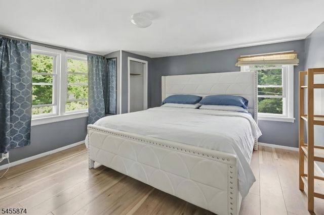 26 Sanatorium Rd, Glen Gardner Boro, NJ 08826