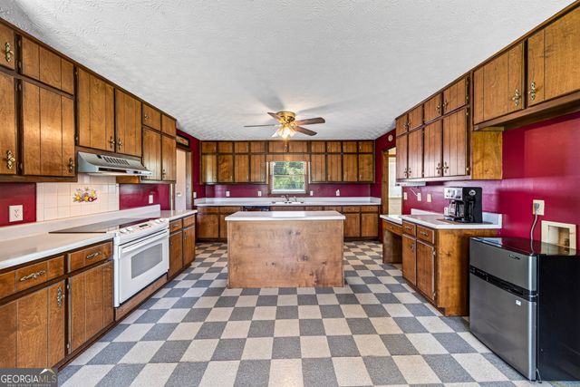 114 Marlow Road, Maysville, GA 30558