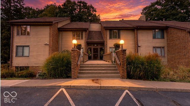201 Bluffs Circle E, Noblesville, IN 46062