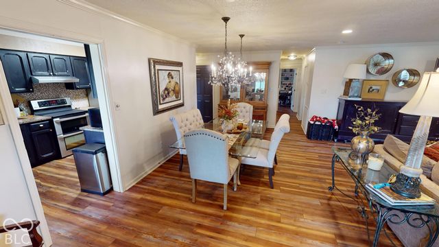 201 Bluffs Circle E, Noblesville, IN 46062