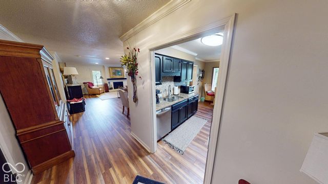 201 Bluffs Circle E, Noblesville, IN 46062