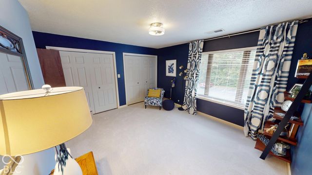 201 Bluffs Circle E, Noblesville, IN 46062