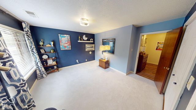 201 Bluffs Circle E, Noblesville, IN 46062