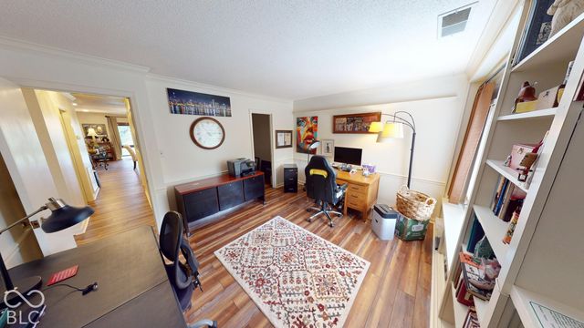201 Bluffs Circle E, Noblesville, IN 46062