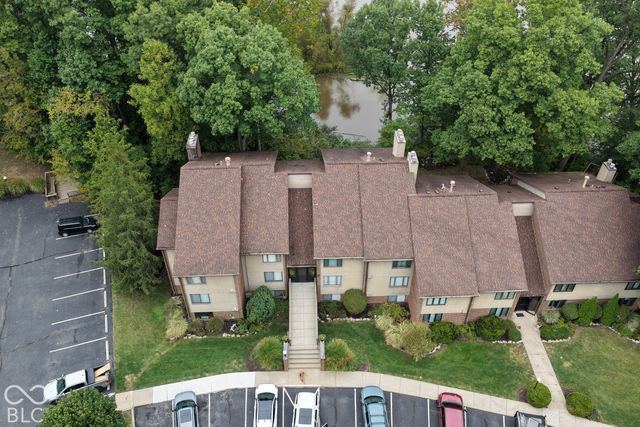 201 Bluffs Circle E, Noblesville, IN 46062