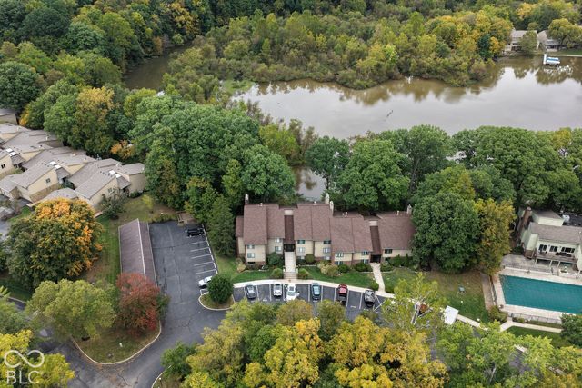 201 Bluffs Circle E, Noblesville, IN 46062
