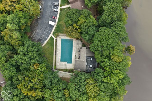 201 Bluffs Circle E, Noblesville, IN 46062