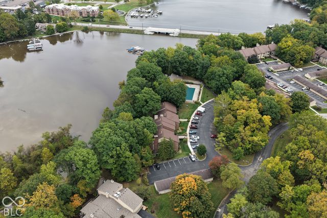 201 Bluffs Circle E, Noblesville, IN 46062
