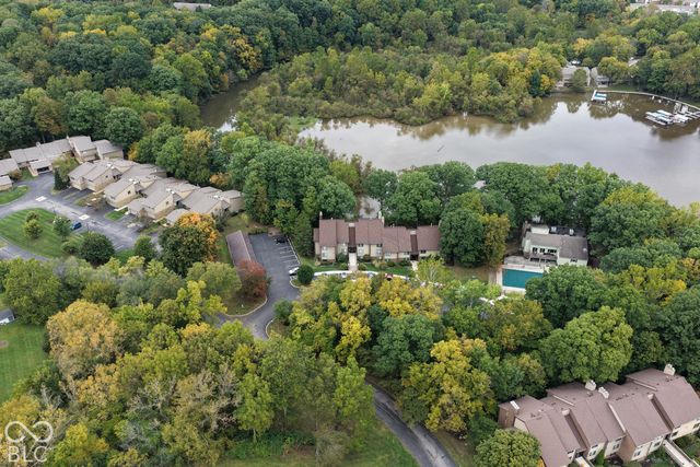 201 Bluffs Circle E, Noblesville, IN 46062