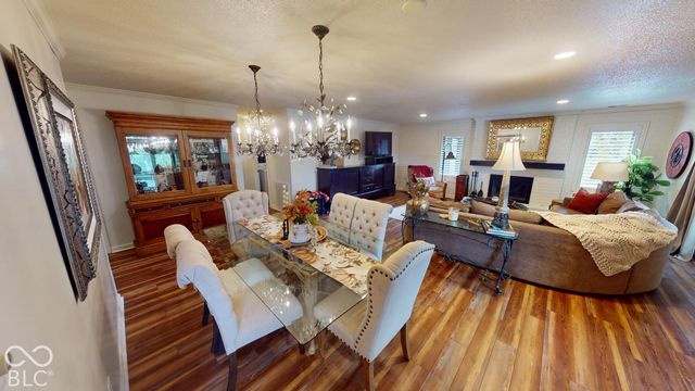 201 Bluffs Circle E, Noblesville, IN 46062