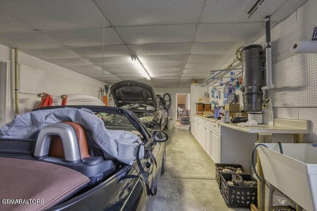 849 Pinnacle Drive, Dandridge, TN 37725