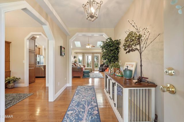 849 Pinnacle Drive, Dandridge, TN 37725