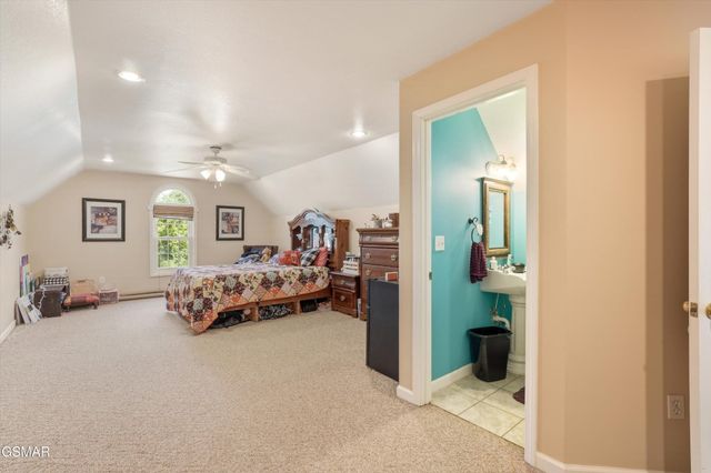 849 Pinnacle Drive, Dandridge, TN 37725