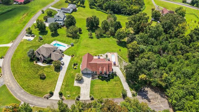 849 Pinnacle Drive, Dandridge, TN 37725