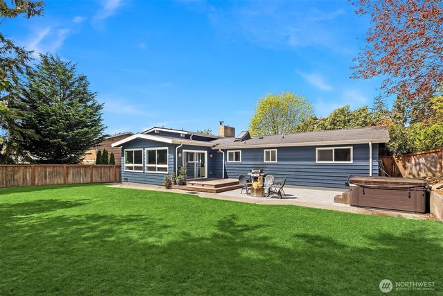 1457 8th Place S, Edmonds, WA 98020