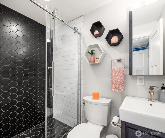 1457 8th Place S, Edmonds, WA 98020