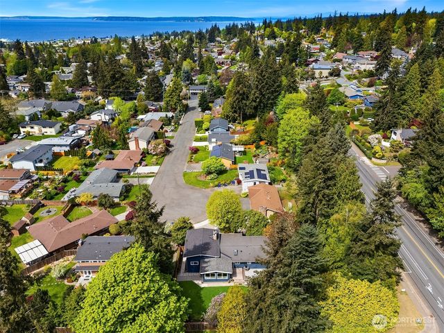 1457 8th Place S, Edmonds, WA 98020