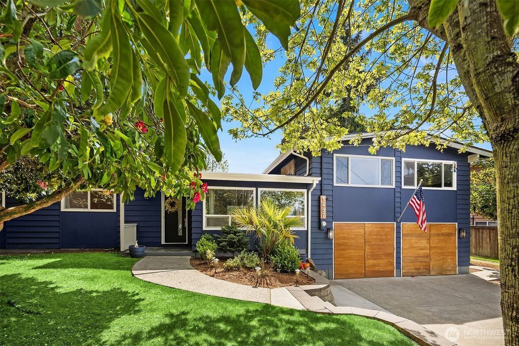 1457 8th Place S, Edmonds, WA 98020