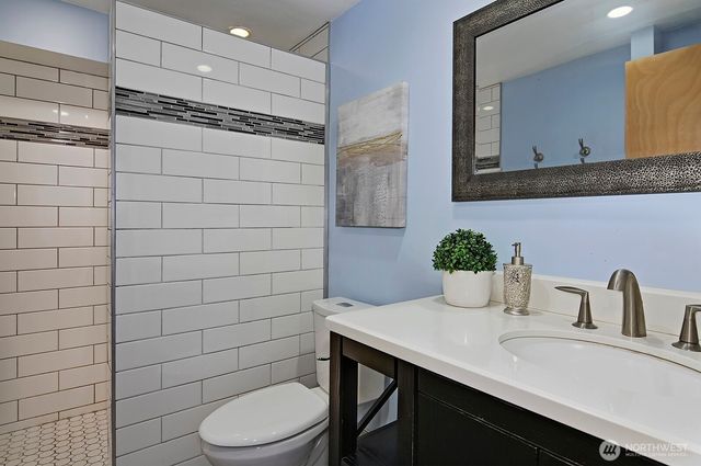 12330 SE 204th Street, Kent, WA 98031